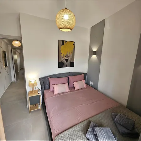 公寓 Z8centralapartmentnearthesea Ofrínion