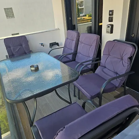 Z8centralapartmentnearthesea Ofrínion